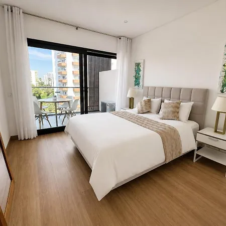 Appartamento Modern Da Rocha 5 Min Walk With Pool Portimão