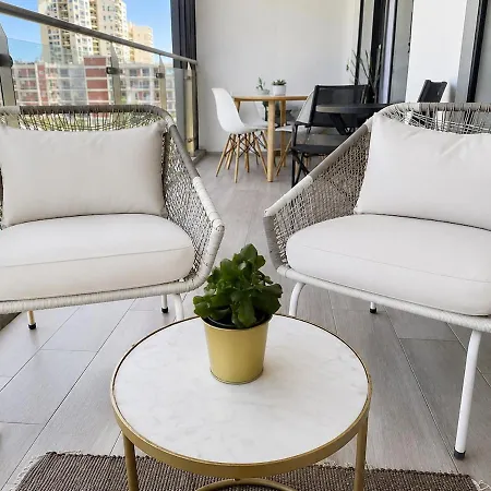 Appartamento Modern Da Rocha 5 Min Walk With Pool