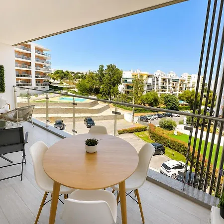 Appartamento Modern Da Rocha 5 Min Walk With Pool Portimão