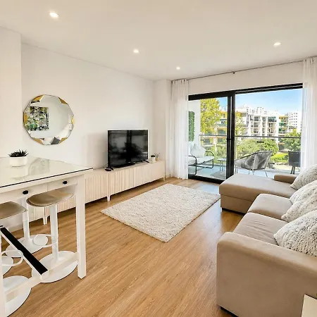 Modern Da Rocha 5 Min Walk With Pool Appartamento *